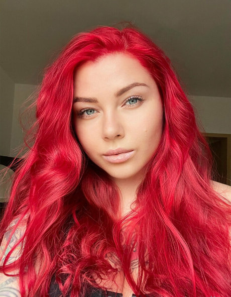 satelina erotische heiße bilder