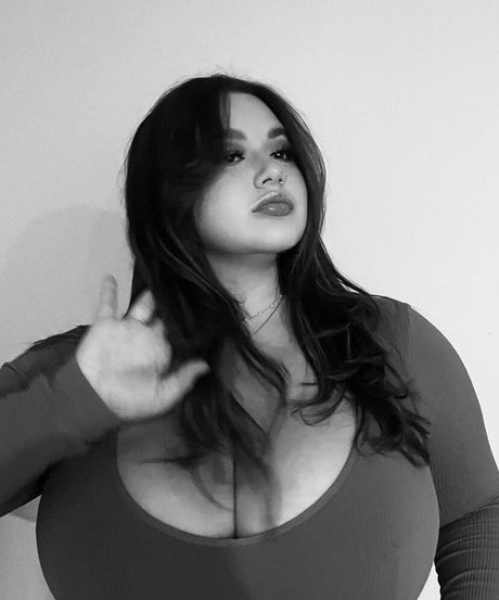 Sara M exklusive xxx bild