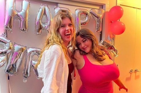 Sara M porno freie fotos