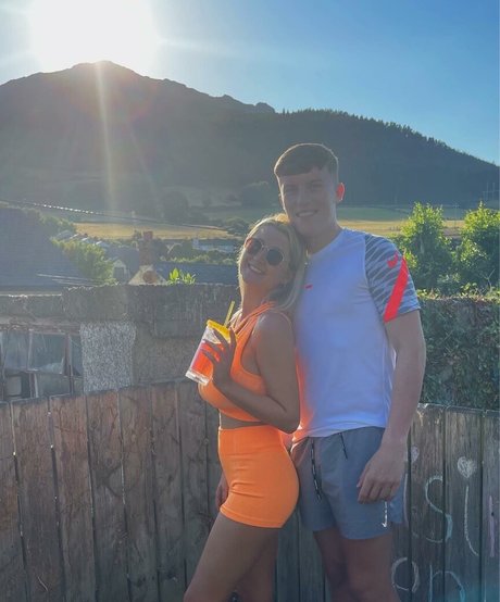 Laura Brophy hd schöne bild