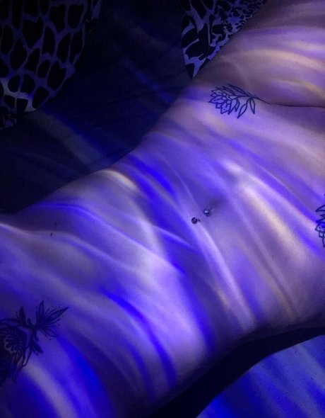 blooody girl heiße sexy foto