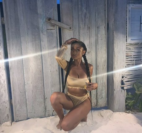 AlessiaSays model pornografische bild