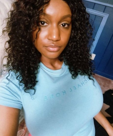 Riv Jones erotische hübsche bilder