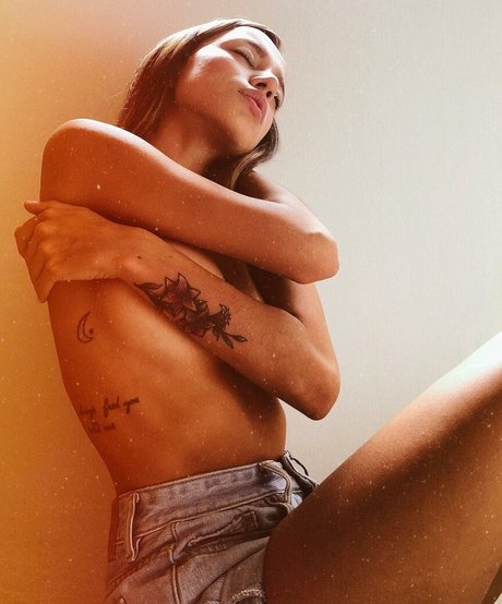 Daniworld hübsche pornostar foto