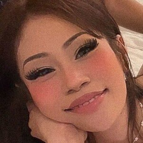 Canigetalaserwhip top sexy bilder