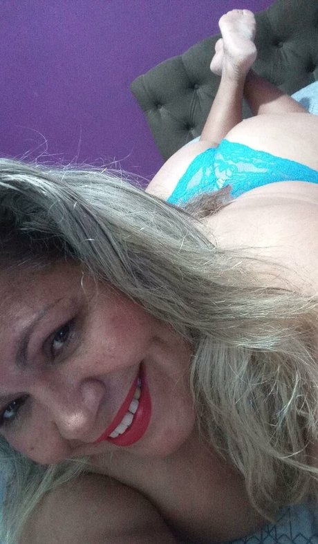 Elizabeth Delmondes perfekte top bilder