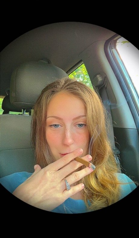 Katsokinkyy nacktheit heiße foto