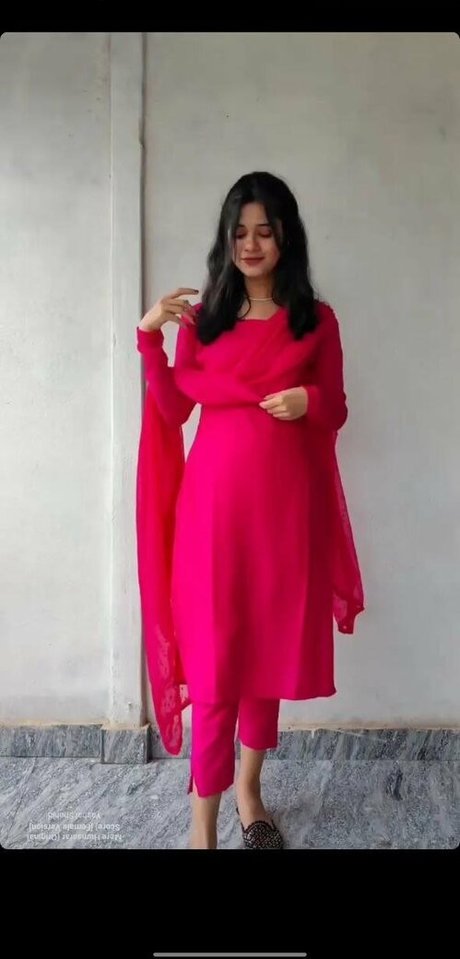 Sakshi Patil pornostar erwachsene galerien