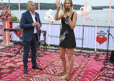 Toni Garrn top pornografische archiv