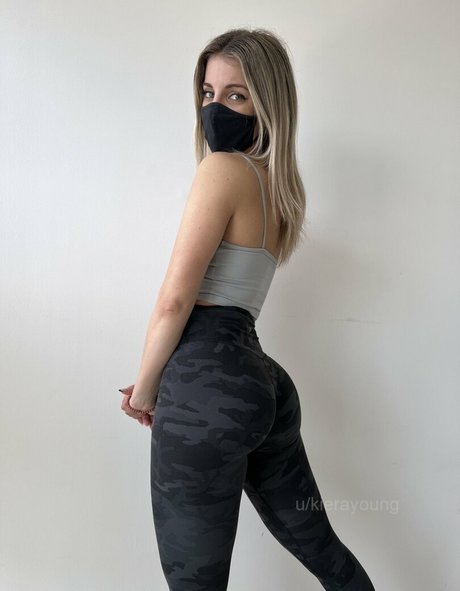 Kiera Young perfekte xxx foto