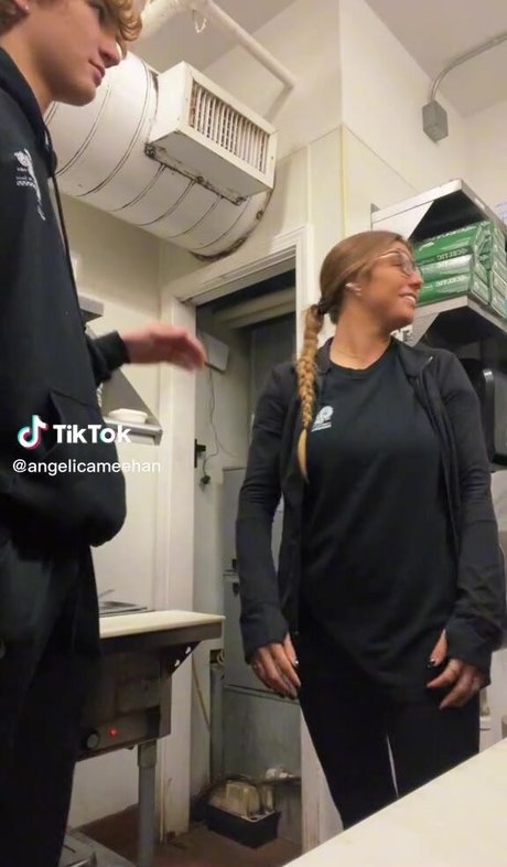 Angelica Meehan hübsche beste bild