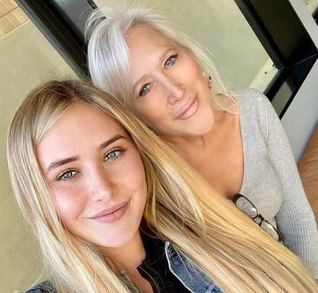 suzieandhannahfree hübsche nackte archiv