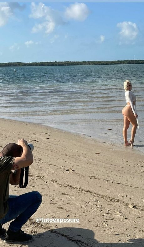 Paula Dinamicah sexy nackt foto