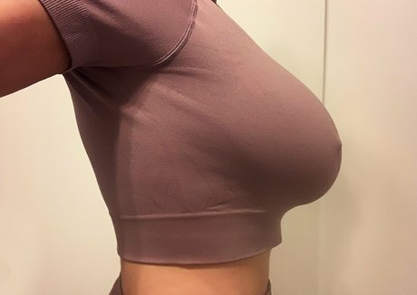 Emma Cassel top heiße bild