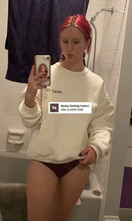 Mia Gladston top bilder