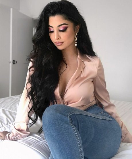 Elwa Saleh model nette bilder