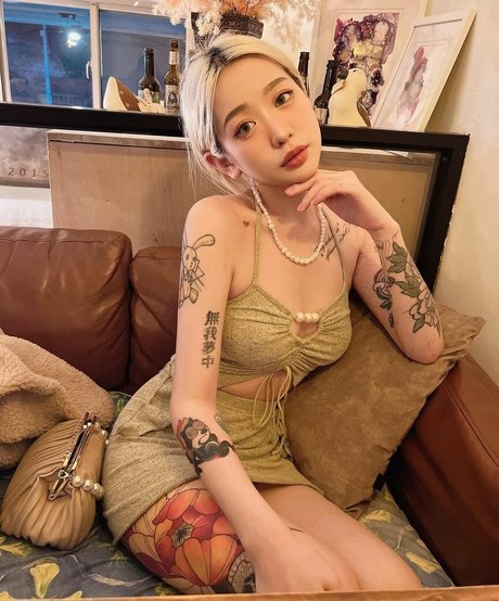 missmozzi model schöne fotos