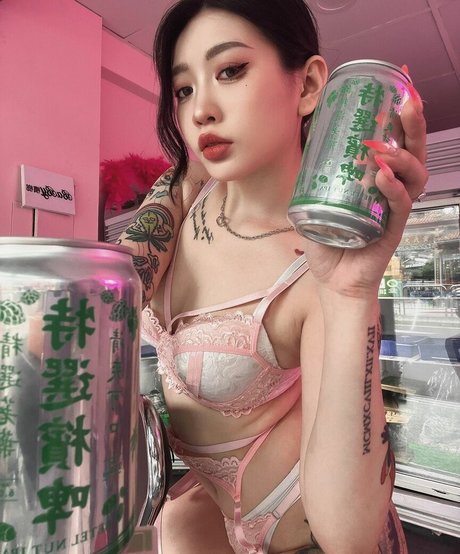 missmozzi hd pornographische bilder