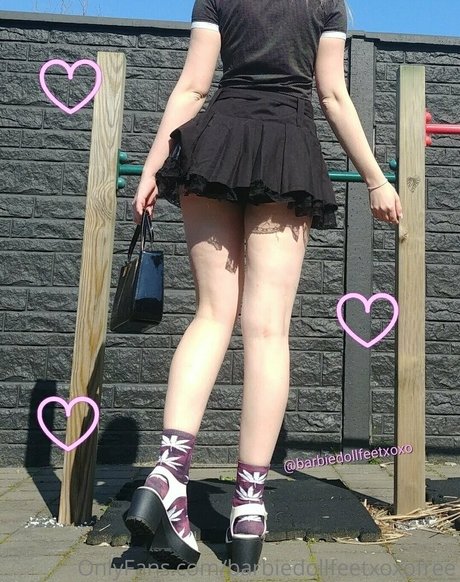 barbiedollfeetxoxofree schauspielerin sexy bild