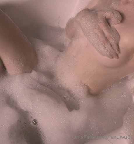 lexuwu69 nackt akt galerien