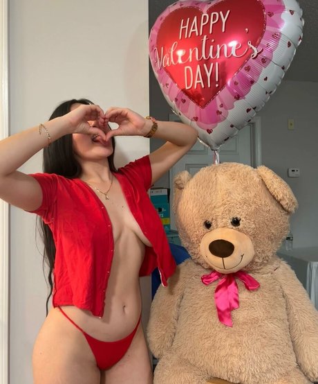 Danyvillalobos erotische nackt foto