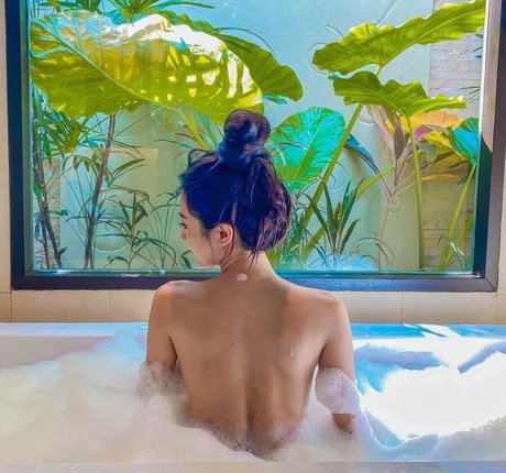 _Yeoreum top sex bild