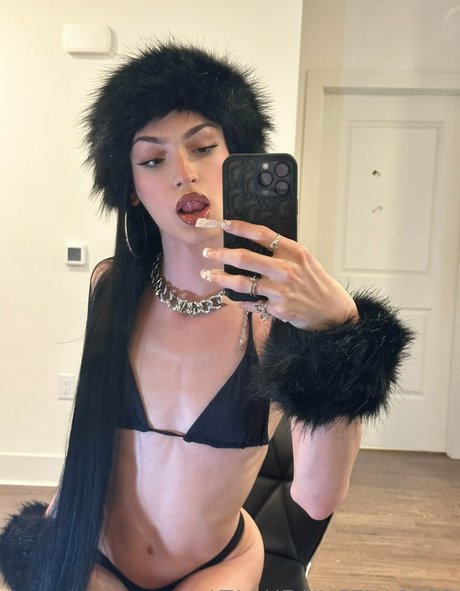 stassieuncensored kunst fotos