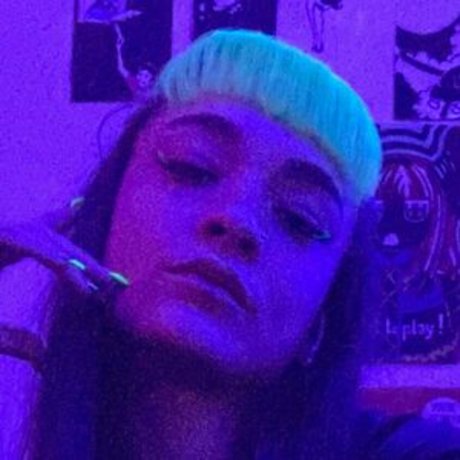 lilucyfeet pornostar top bild