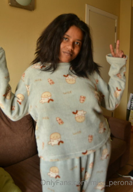 miss perona nackt erotische bild