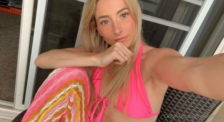 Avesfree nackt perfekte bild