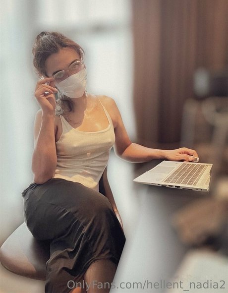 hellent nadia2 porno kunst bild