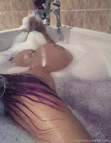 bbyjxney_ hd sexy fotos