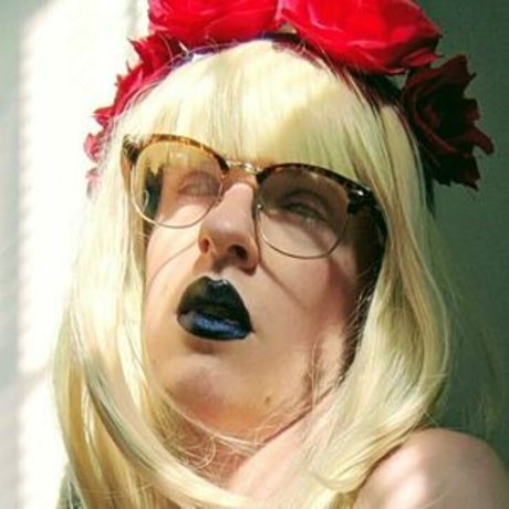 artemisaslut porno nackt bild