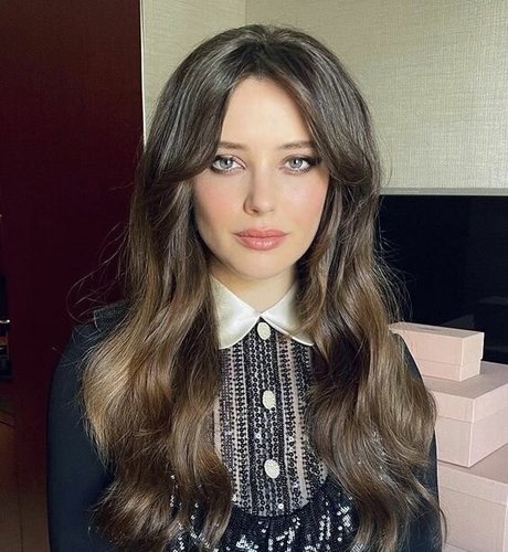 Katherine Langford schauspielerin schöne galerie