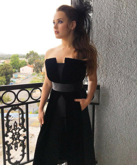 Katherine Langford xxx foto