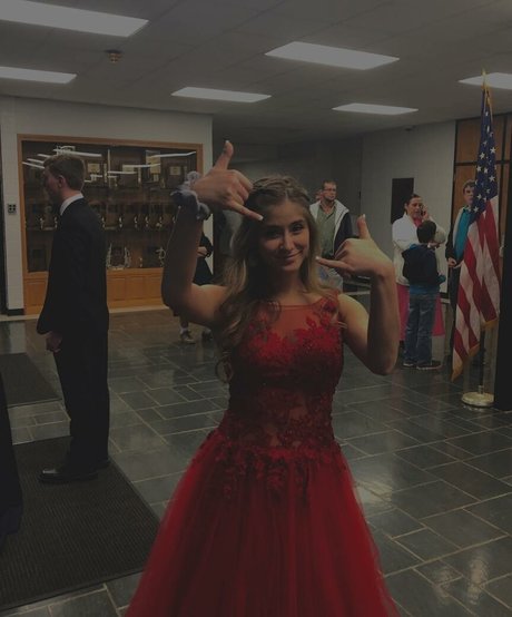 danikamaisonneuve kunst nacktheit bild