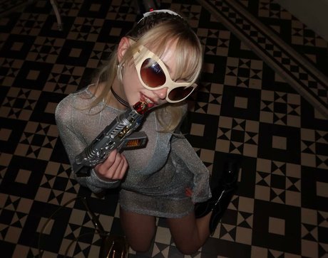 Lola Clark pornostar nackt bilder