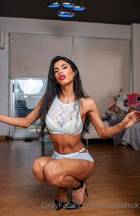 misslilithok pornostar nackt archiv