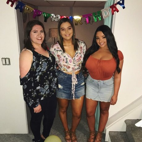 Jenn M erotische nackte bild