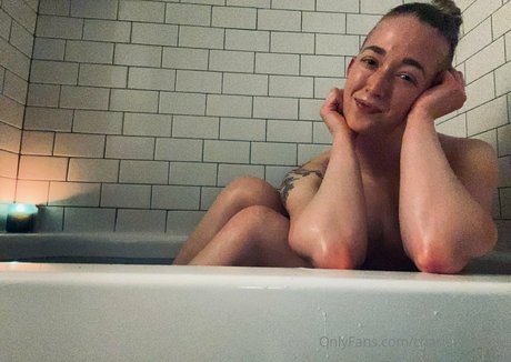 charleexchaste nackt pornostar foto