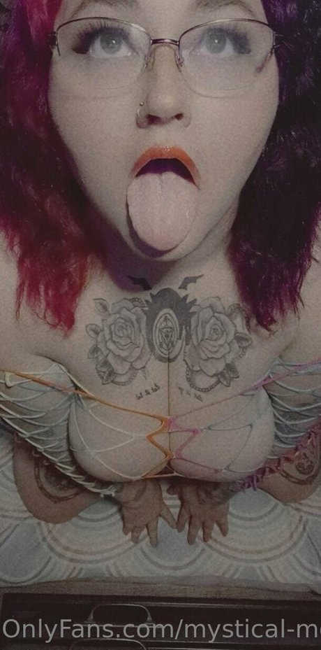 mystical mo heiße nackt fotos