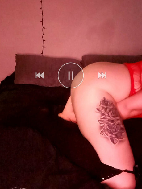 queenbunni44 nacktheit pornographische bilder