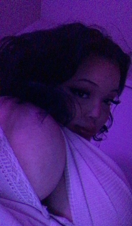 kaylveigh pornographische foto