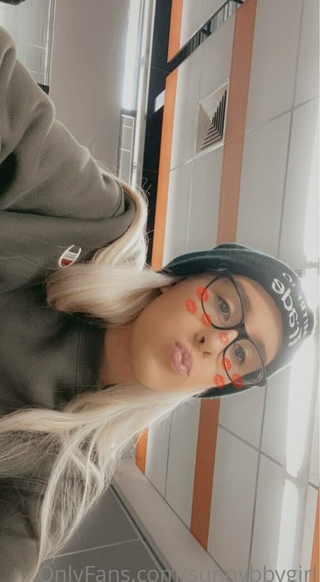 sunnybbygirl hd nackte bilder