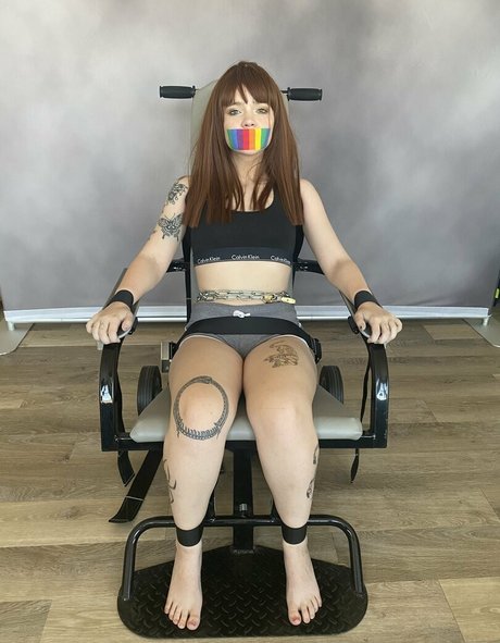 asiatische zierliche onlyfans top beste fotos