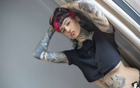 Mollymoon erotische akt fotos