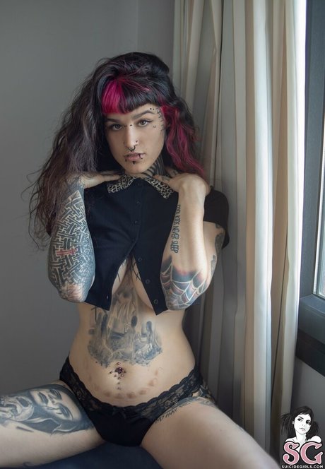 Mollymoon nackt erwachsene foto