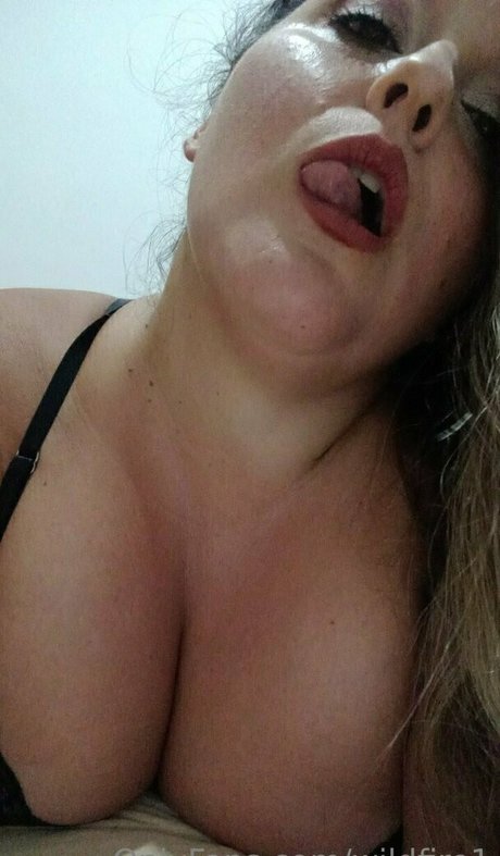 wildfire1 model nackte bild