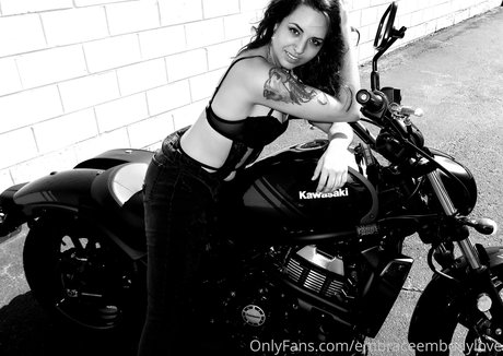 embraceembodylove pornografische pornostar galerien