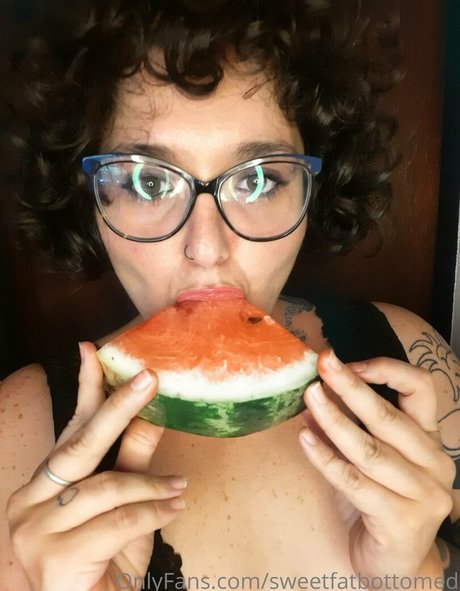 sweetfatbottomed perfekte akt bild